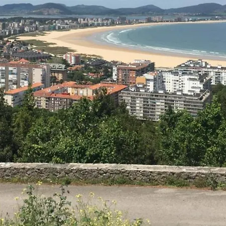 Paseo De La Quinta Apartman *